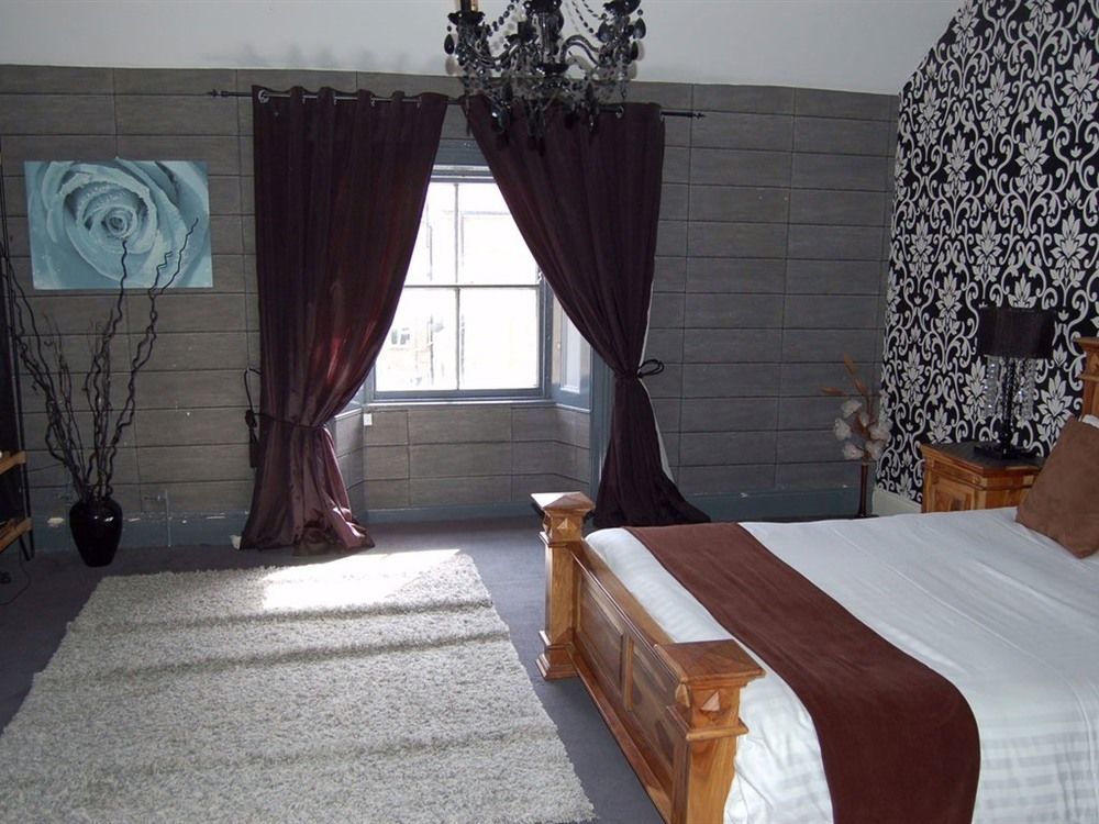 Schooner Hotel อัลน์มัธ ภายนอก รูปภาพ