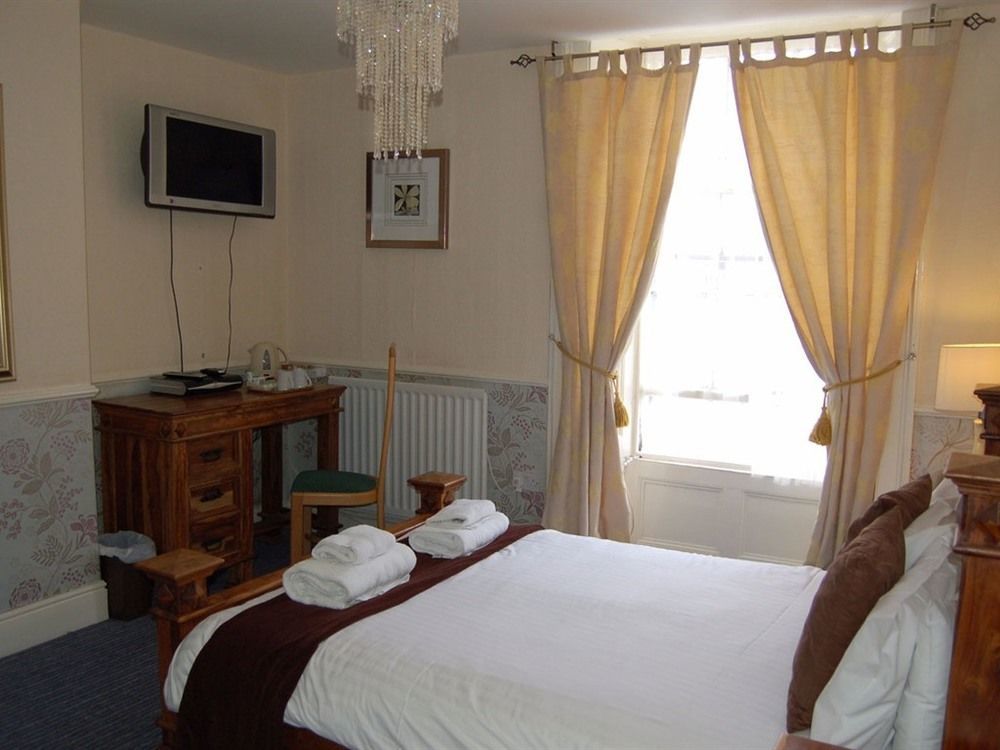 Schooner Hotel อัลน์มัธ ภายนอก รูปภาพ