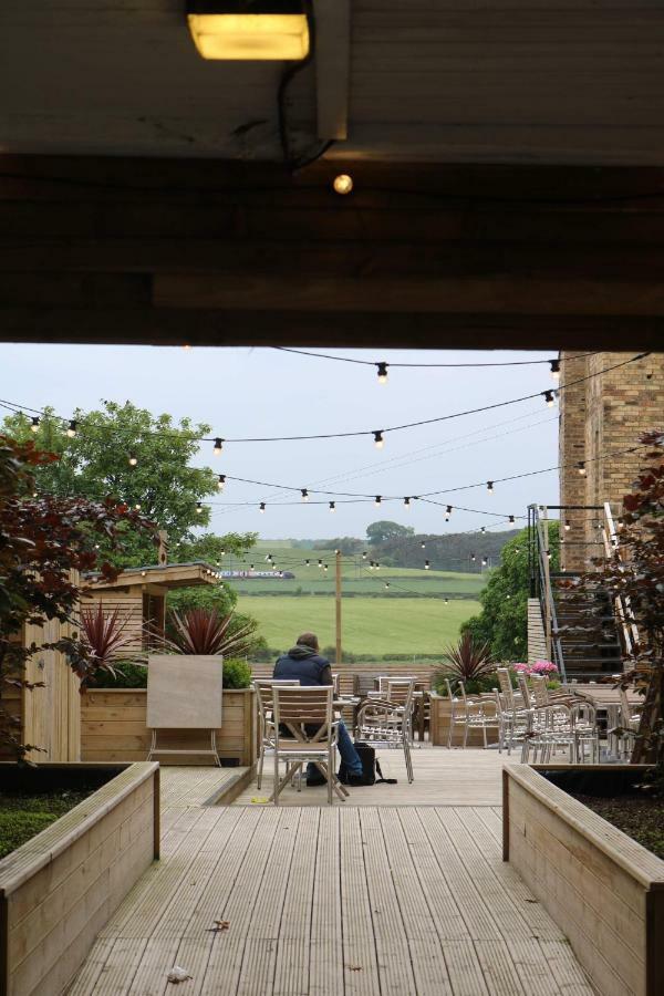 Schooner Hotel อัลน์มัธ ภายนอก รูปภาพ